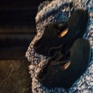 🌻5/$10  Toddler girls blk Wedges